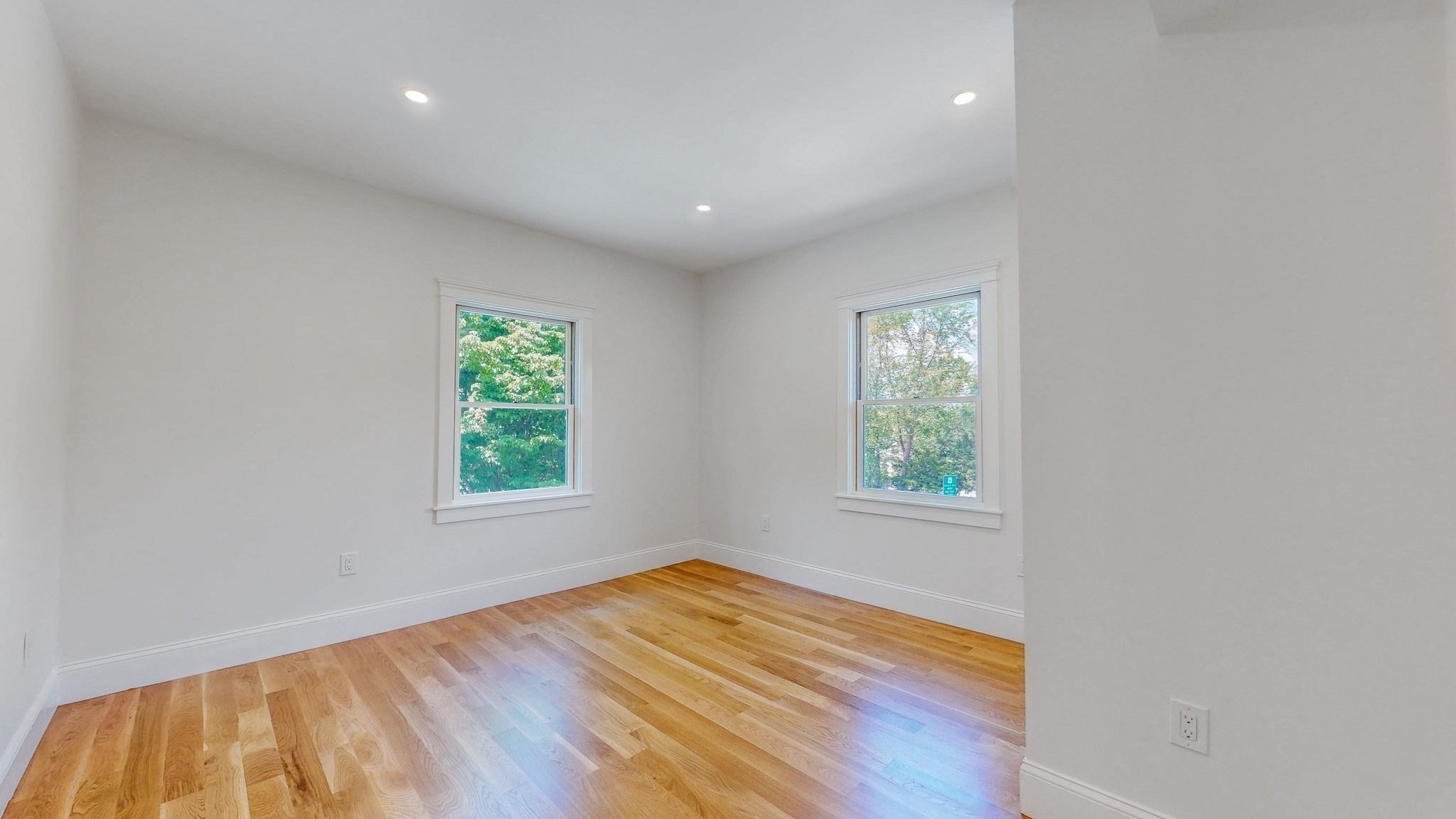 37 Oakland St Property Photo 25
