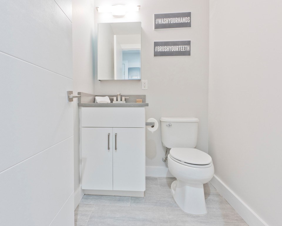 630 Washington # 410 Property Photo 5