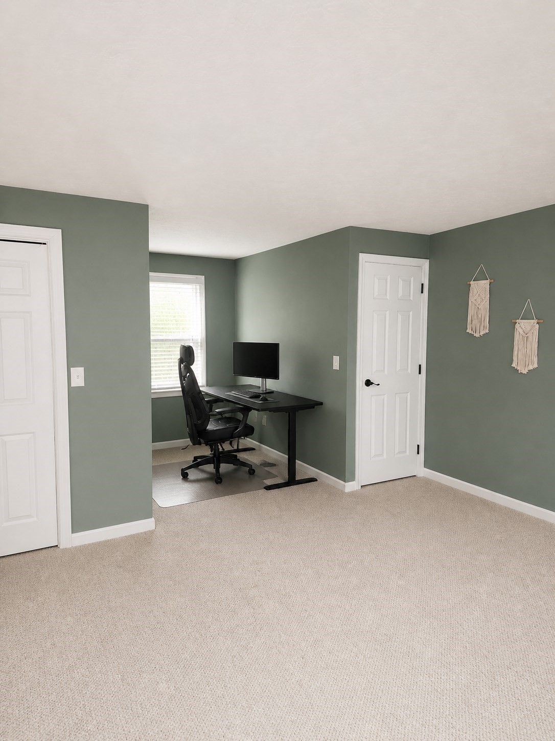 1096 Long Pond Rd Property Photo 14