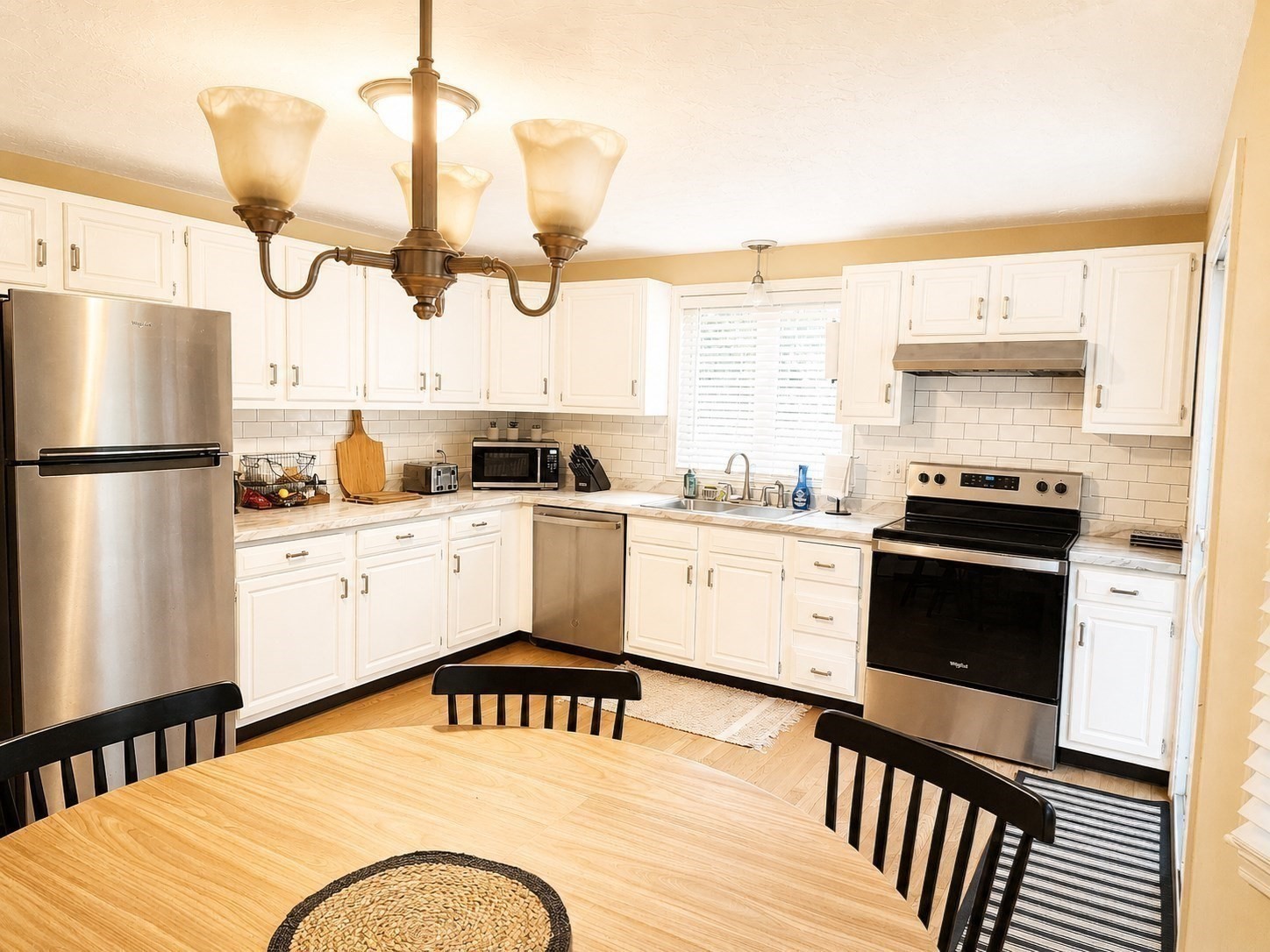 1096 Long Pond Rd Property Photo 18