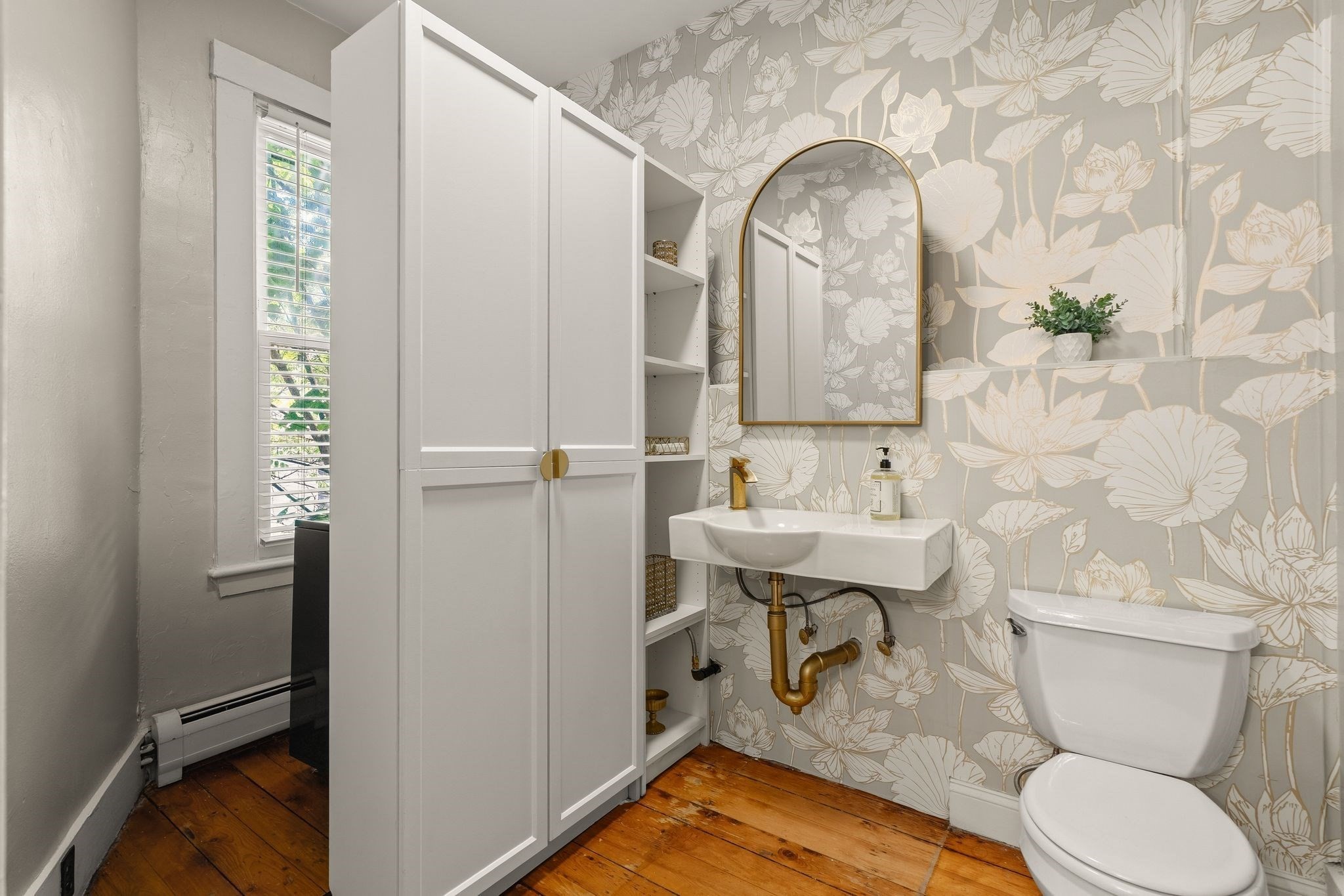 19 Walker St Property Photo 14