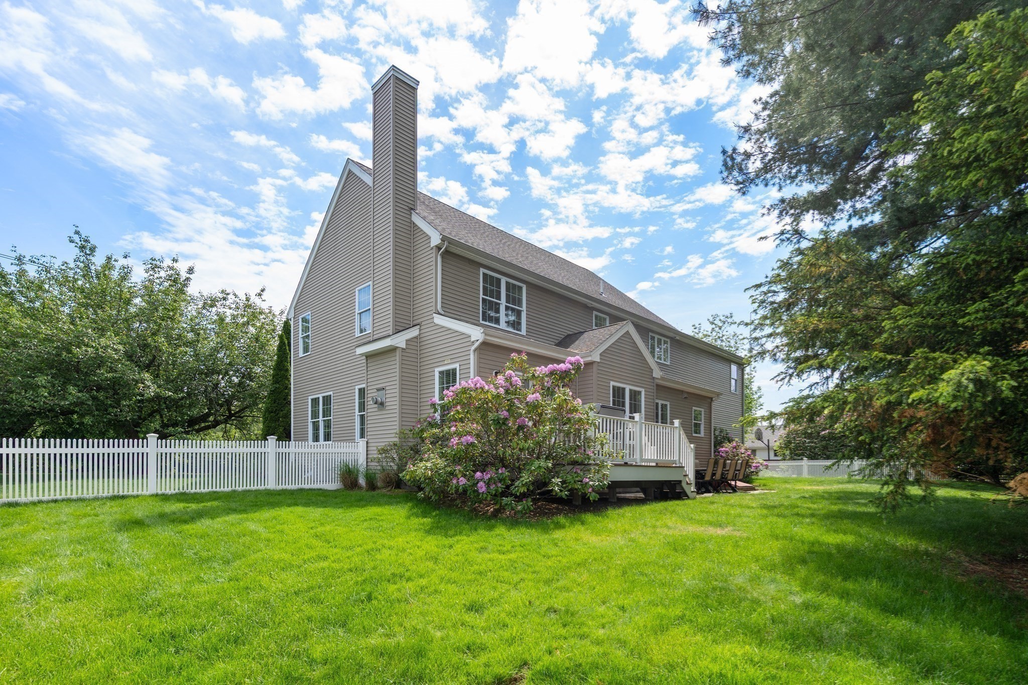 77 Cedar Street Property Photo 33