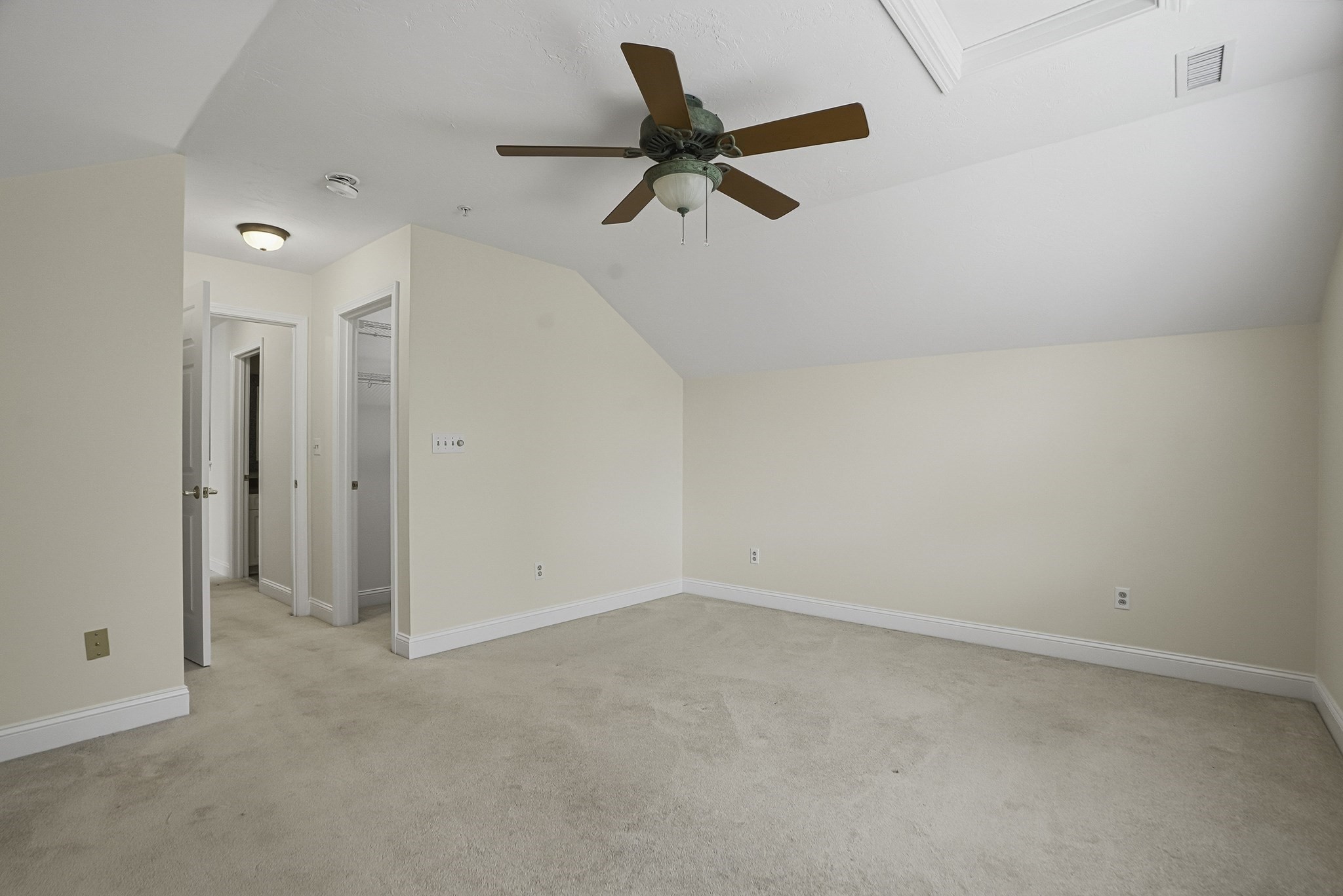 70 Orchard Meadow Dr # 70 Property Photo 31