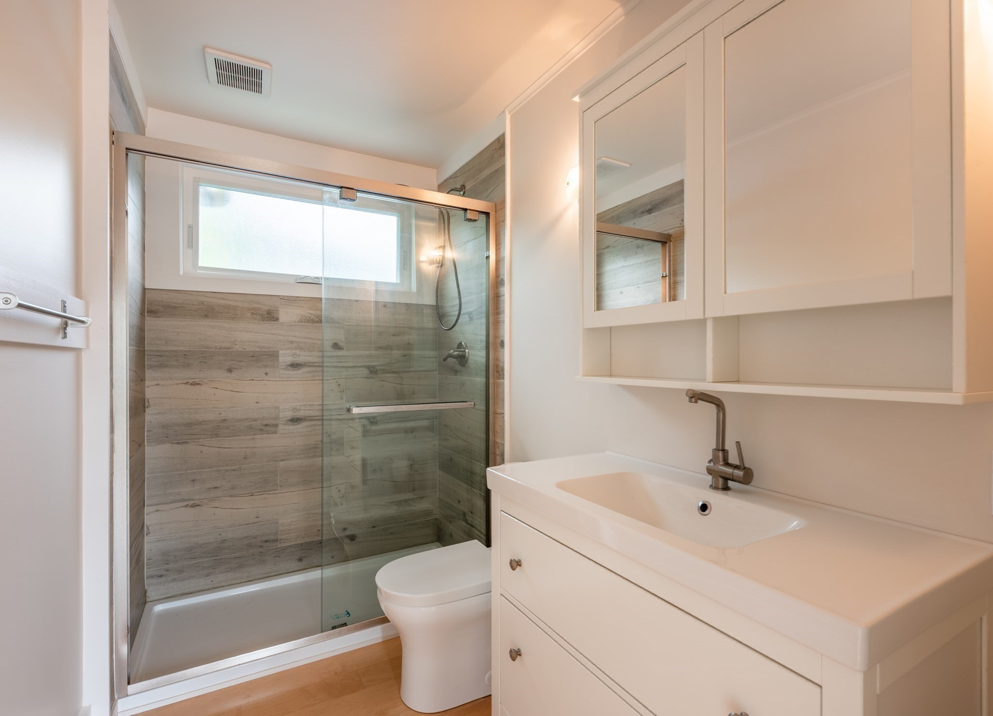 8 Hideaway Place Property Photo 12