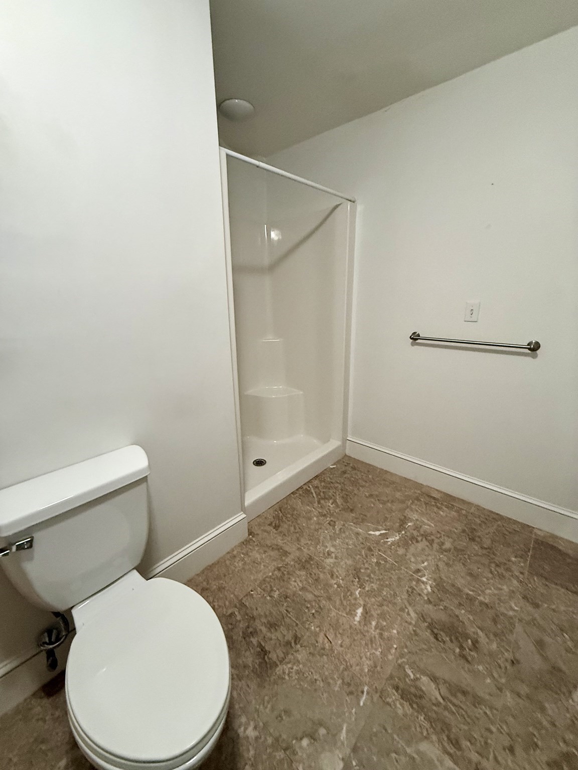 414 Mount Hope St # 104 Property Photo 10