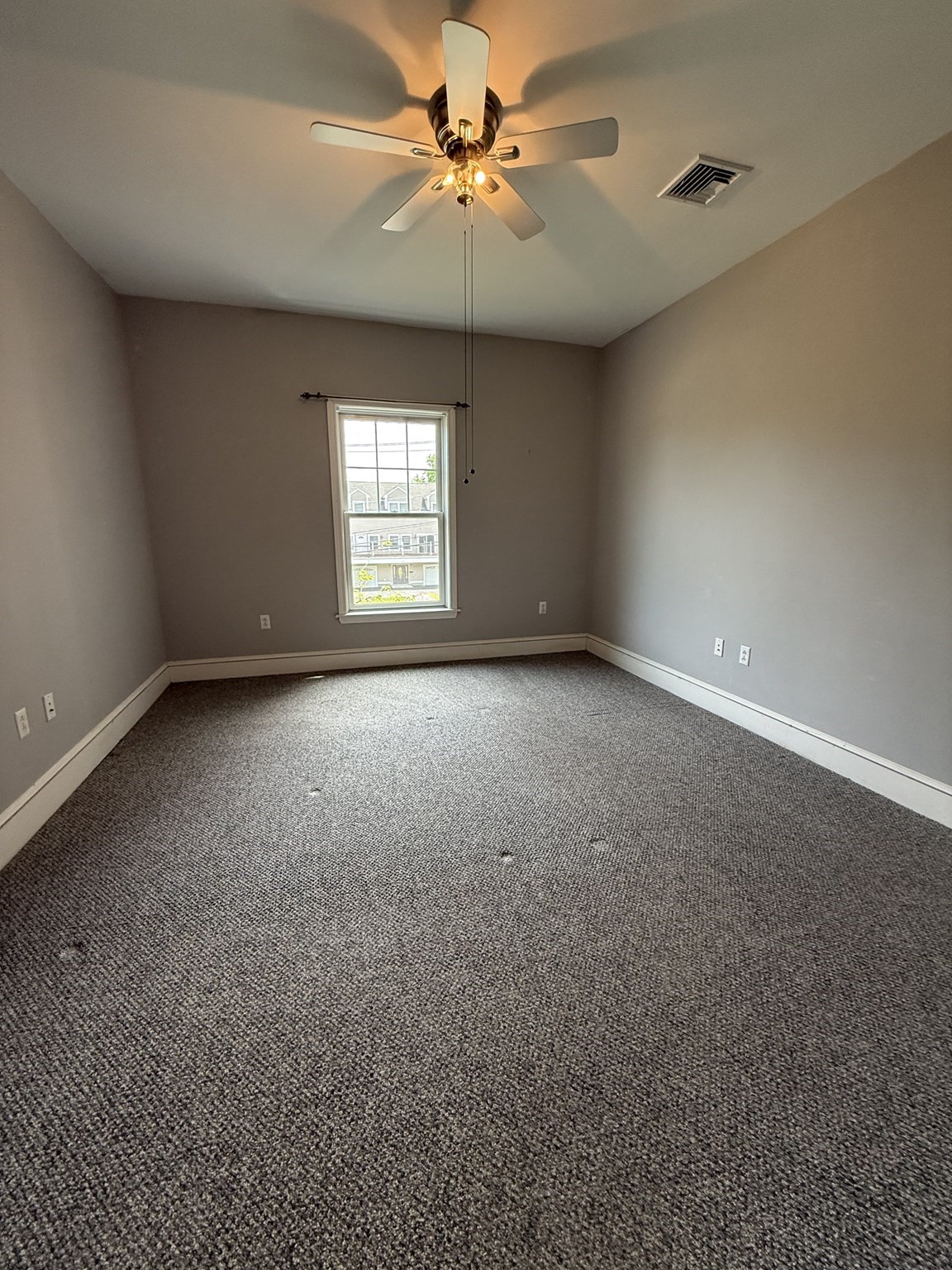 414 Mount Hope St # 104 Property Photo 13