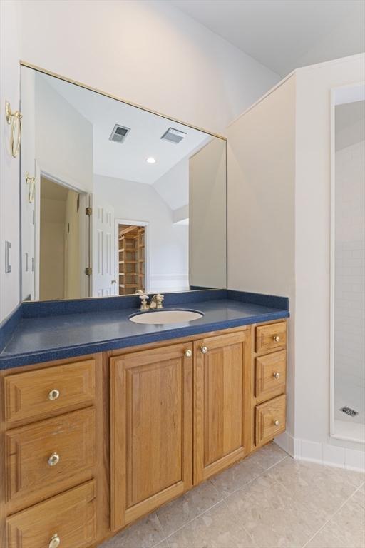 28 Vincent Rd Property Photo 18