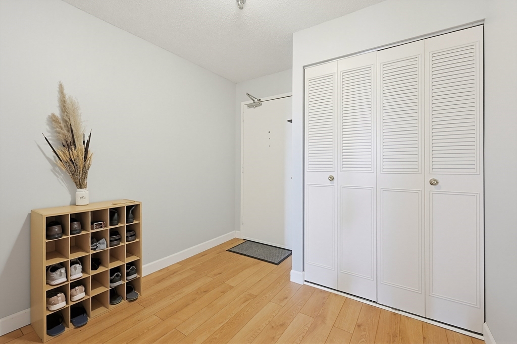 77 Adams St # 1102 Property Photo 6