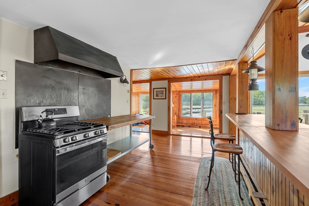 274 Gannett Rd Property Photo 12