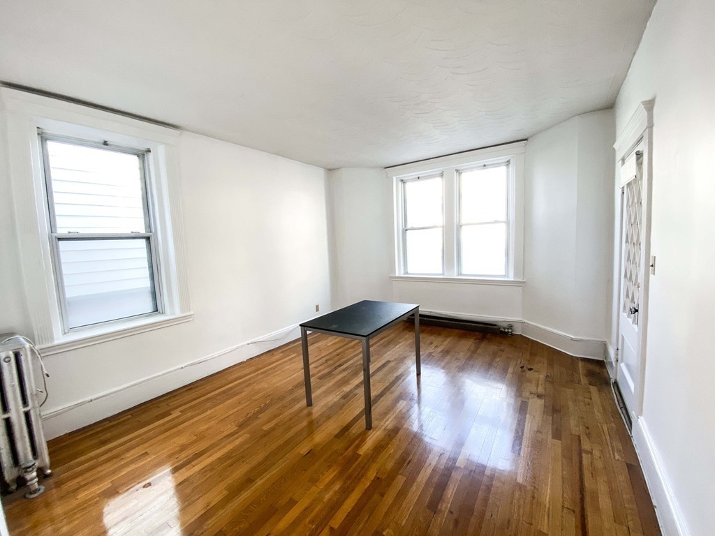 15 Parkman St # 1b Property Photo 3