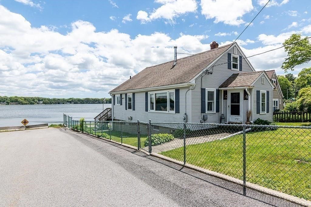 4 Lake Avenue Property Photo 3