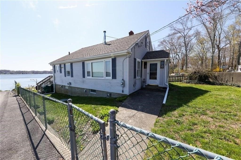 4 Lake Avenue Property Photo 4