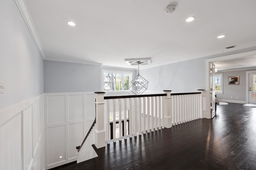 3 Toronto Ave Property Photo 17
