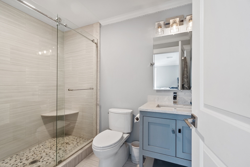 3 Toronto Ave Property Photo 20