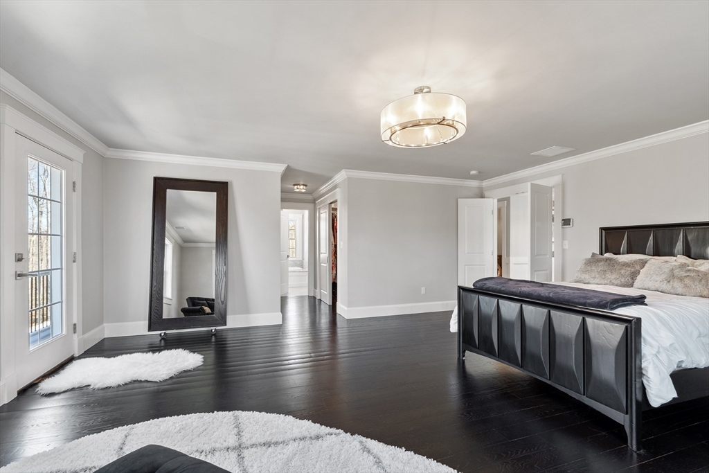 3 Toronto Ave Property Photo 23