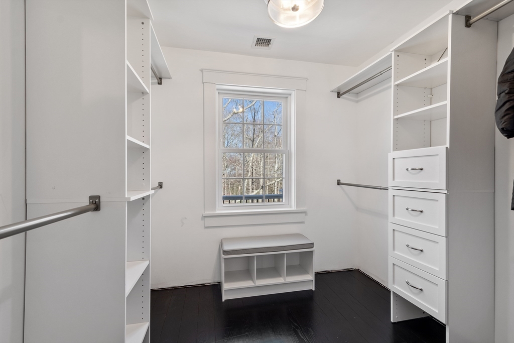 3 Toronto Ave Property Photo 25