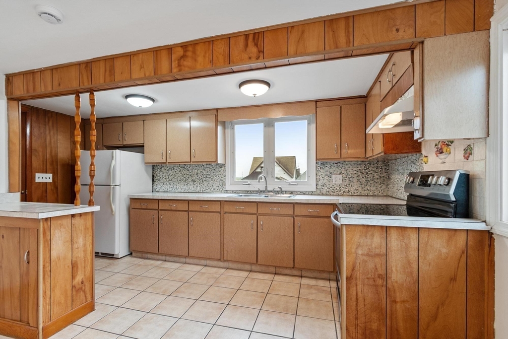17 Tufts Avenue Property Photo 22