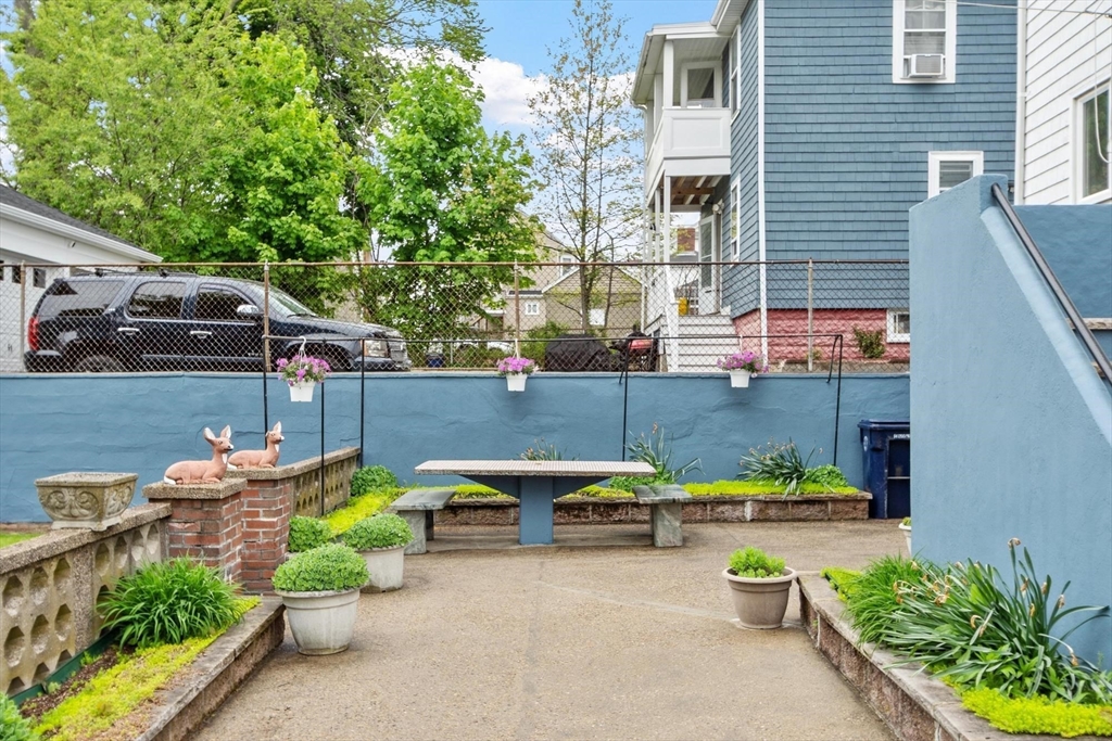 17 Tufts Avenue Property Photo 33