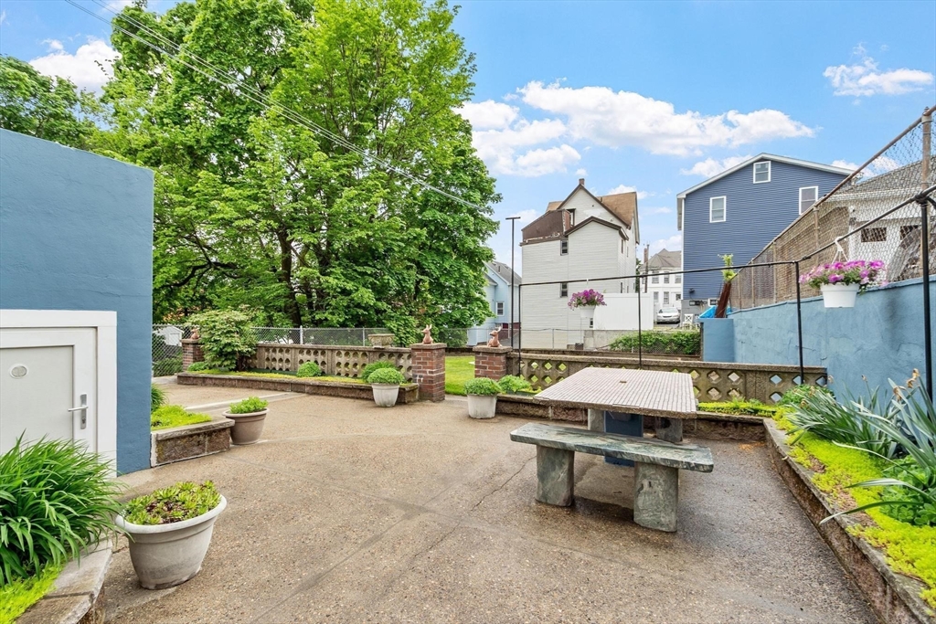17 Tufts Avenue Property Photo 34