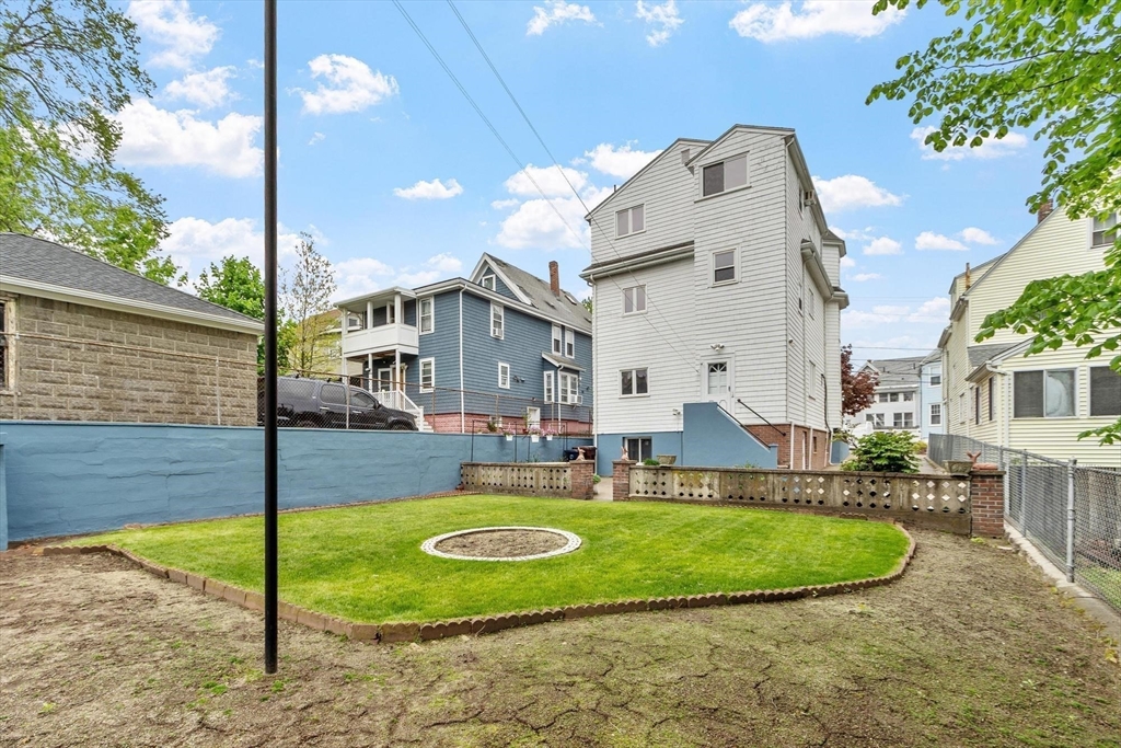 17 Tufts Avenue Property Photo 37