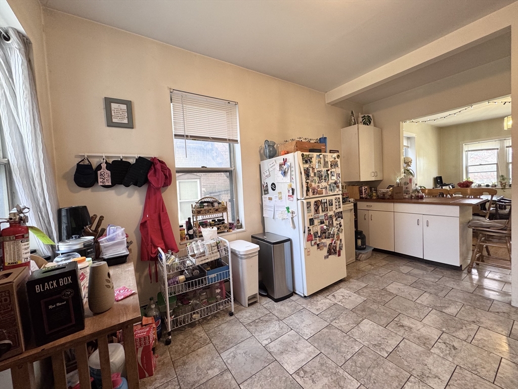 260 Aspinwall Ave # 1 Property Photo 3