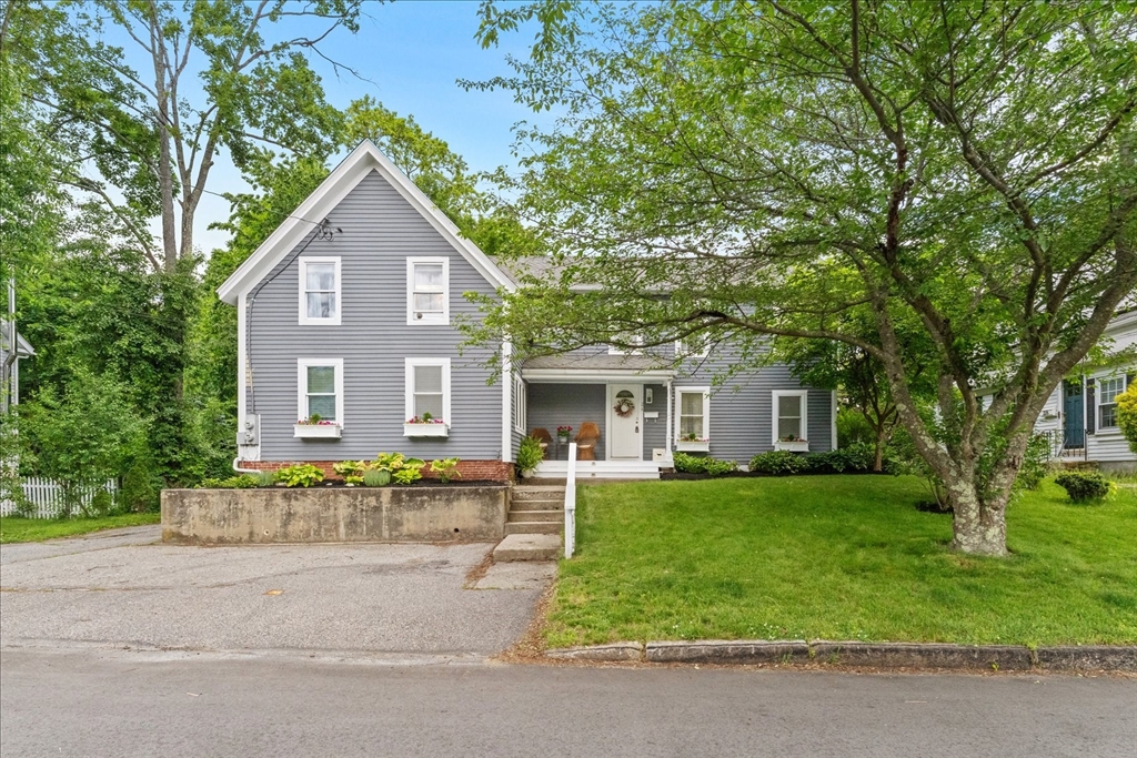 24 Cedar St Property Photo 1