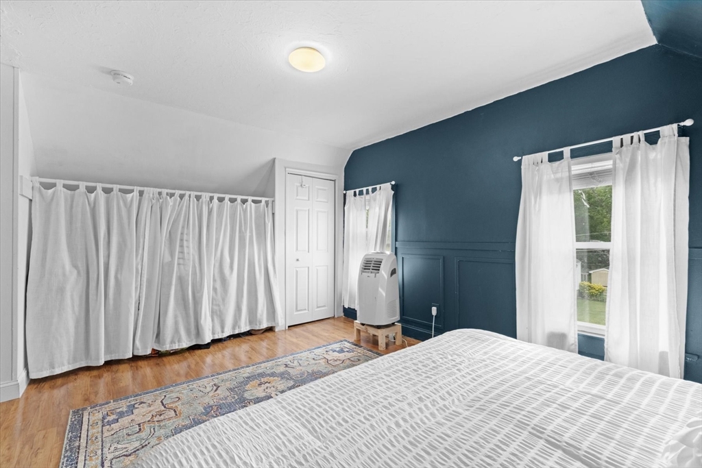 24 Cedar St Property Photo 16