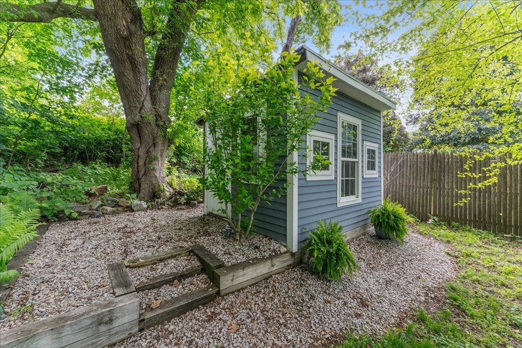 24 Cedar St Property Photo 28