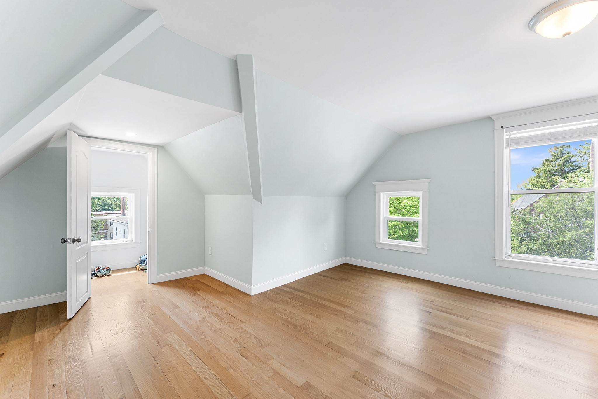 156 Ashmont St Property Photo 26