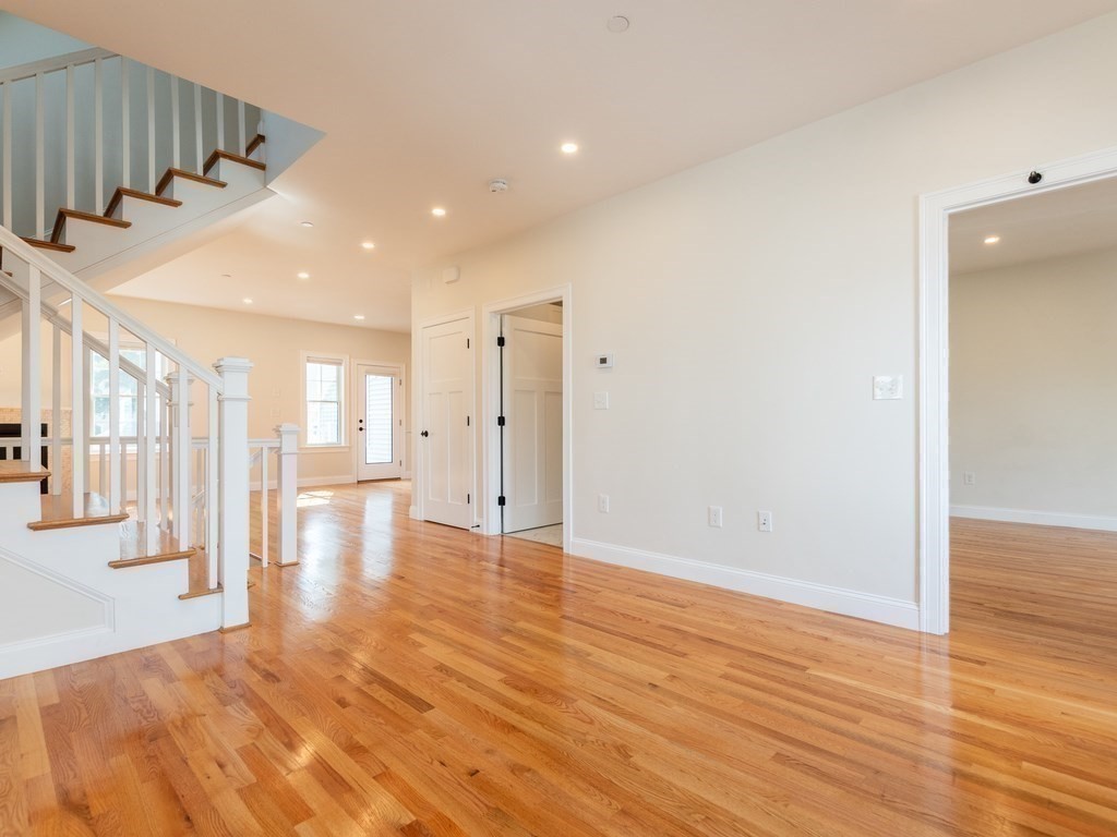 210 Adams # 3 Property Photo 16