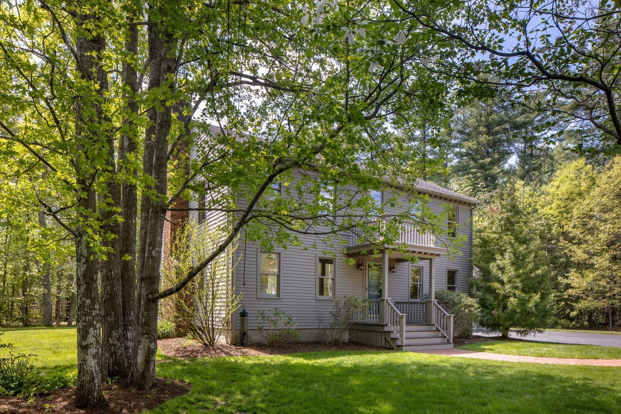 8 Riverbend Ln Property Photo 1