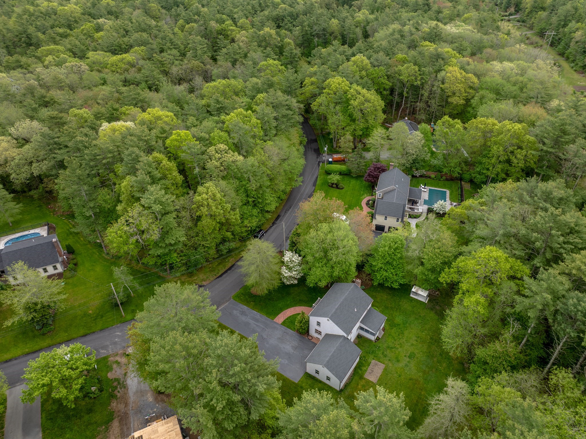 8 Riverbend Ln Property Photo 5