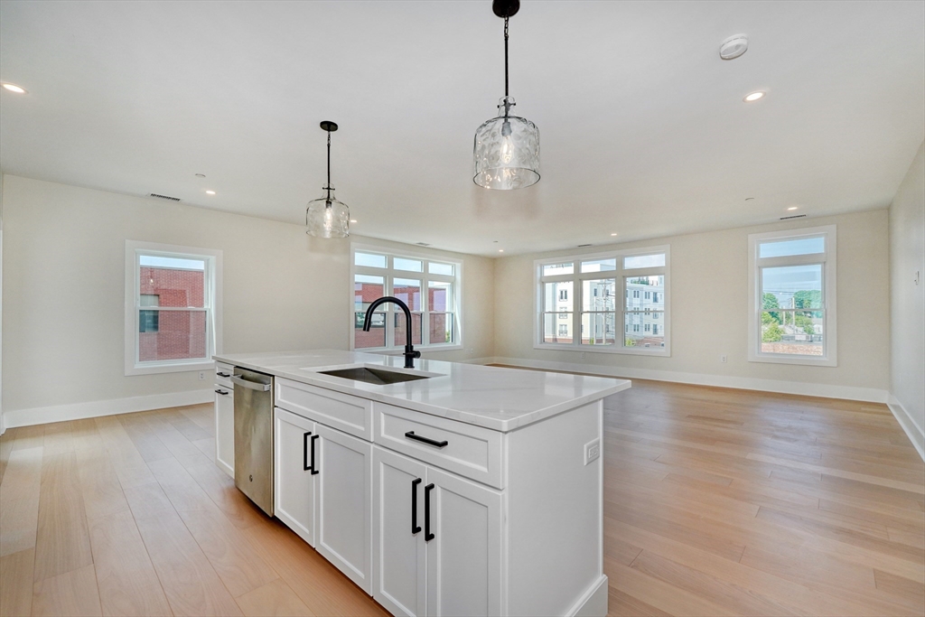 62 Foundry St # 315 Property Photo 1