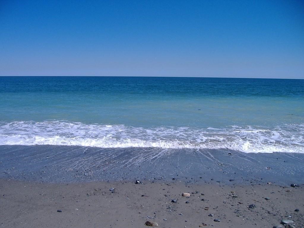 97a Beach Ave Winter Only Property Photo 2