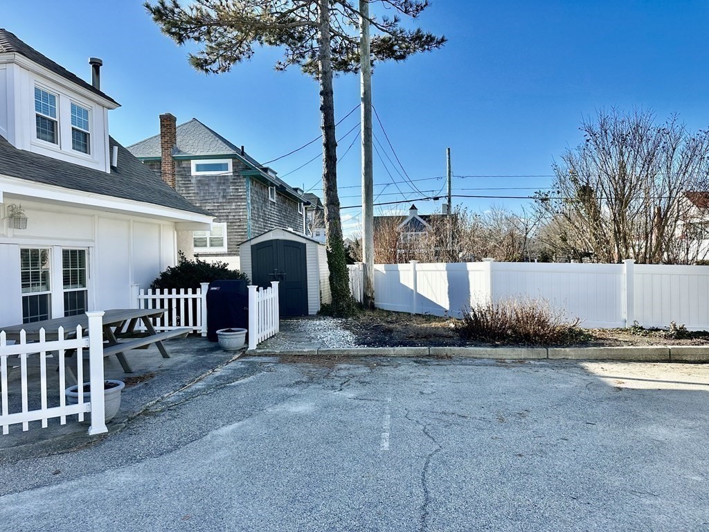 97a Beach Ave Winter Only Property Photo 25