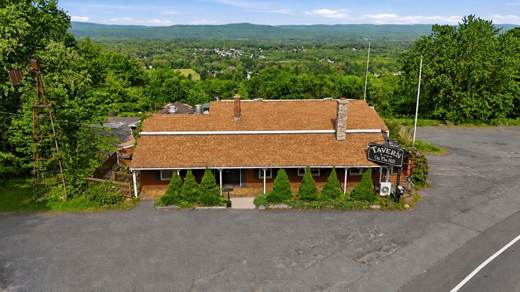 100 Mountain Rd Property Photo 1