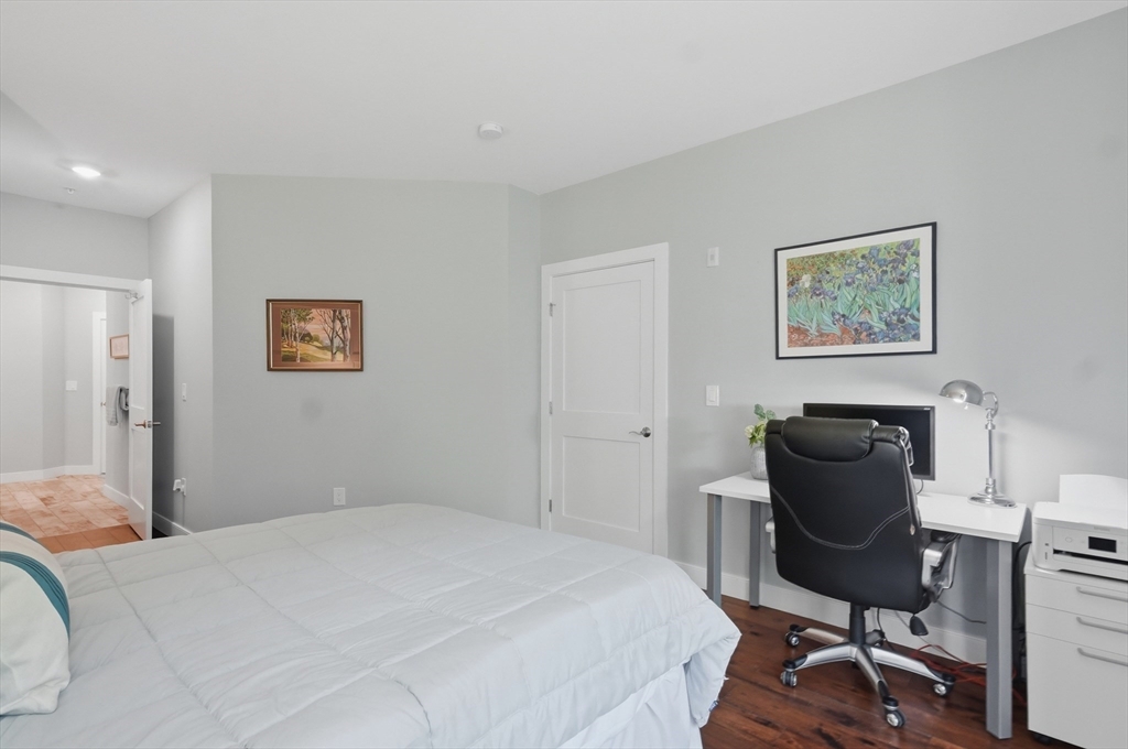 11 Executive Drive # 113 Property Photo 20