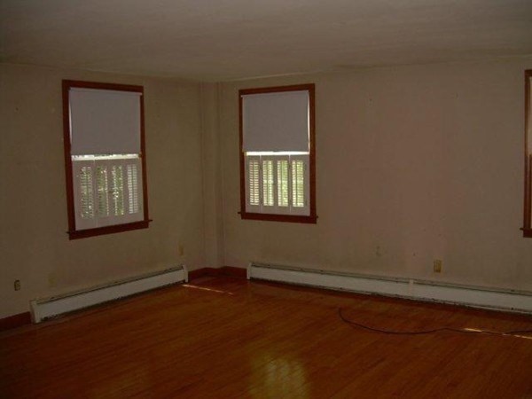 8-10 Pleasant Street Property Photo 16