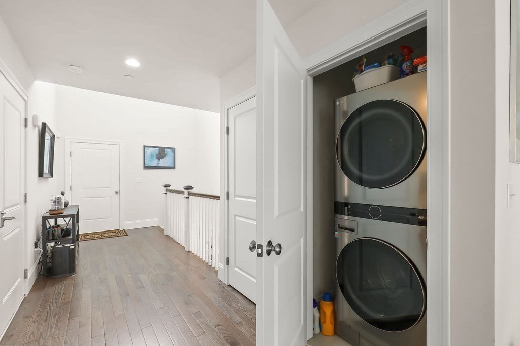 90 Lebaron Boulevard # 7 Property Photo 12
