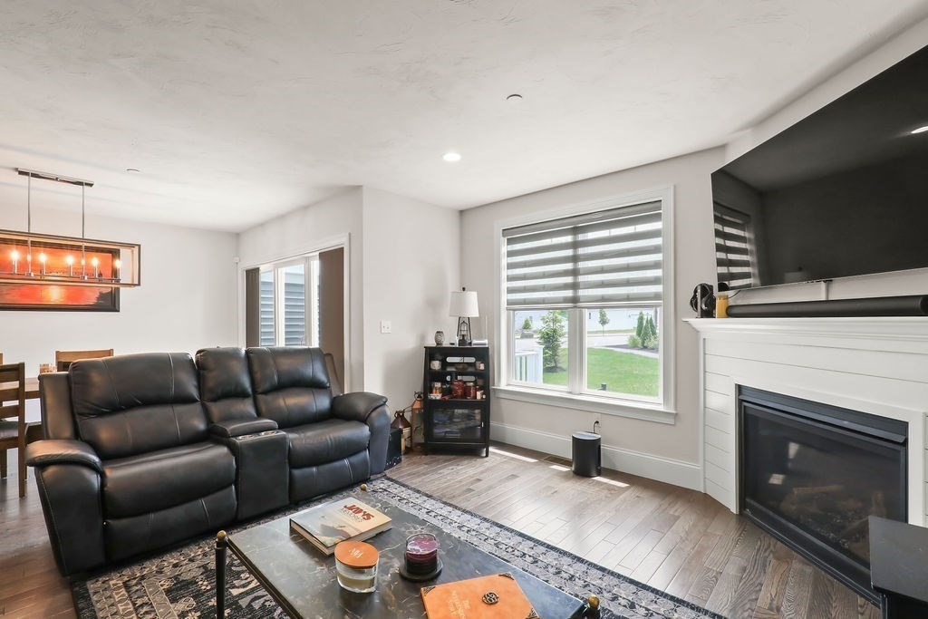 90 Lebaron Boulevard # 7 Property Photo 15