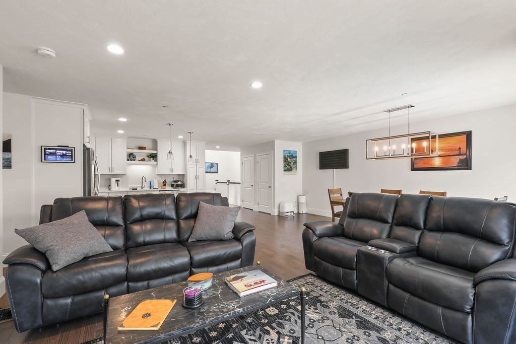 90 Lebaron Boulevard # 7 Property Photo 16