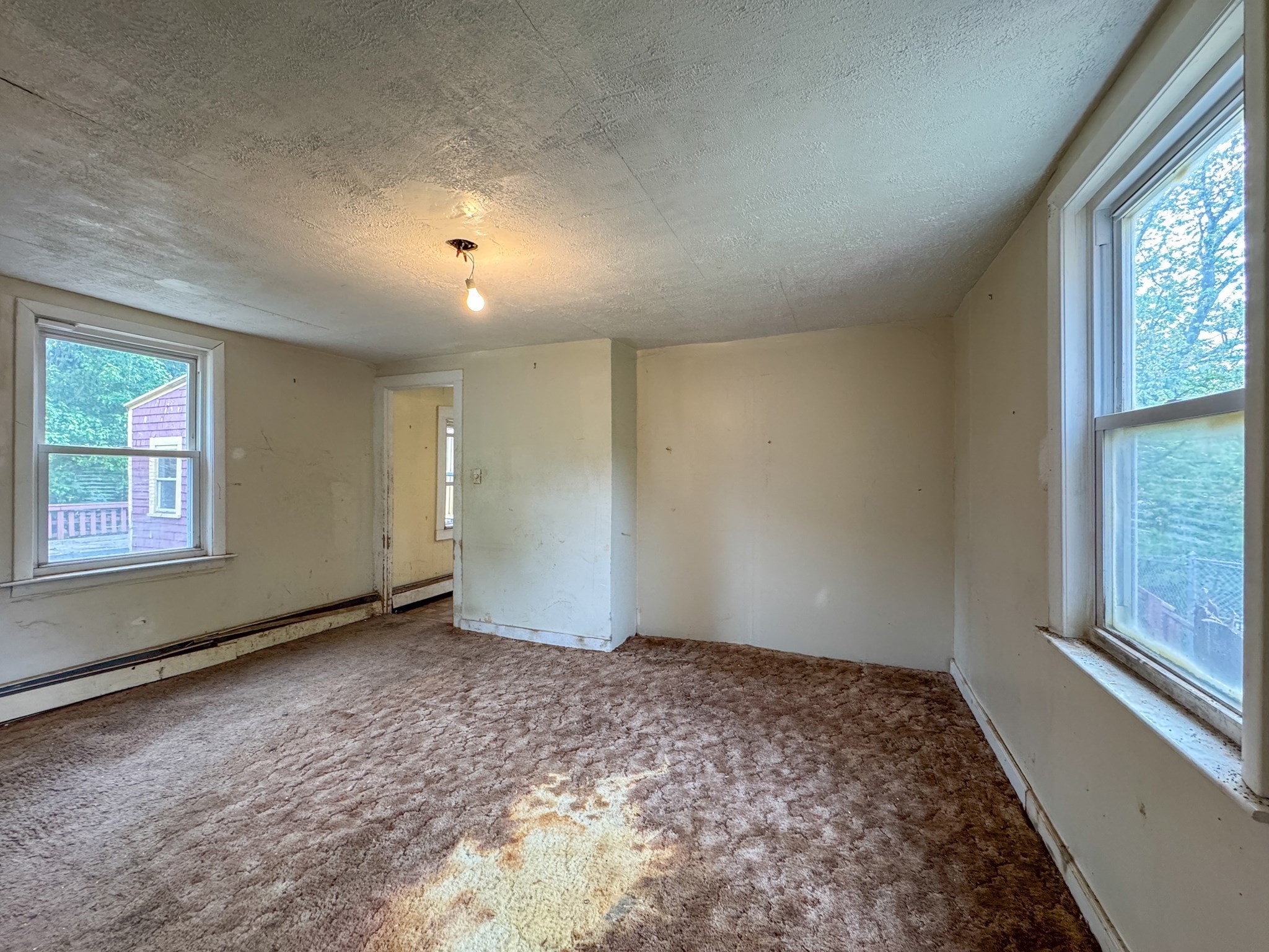 484 S Franklin St Property Photo 15