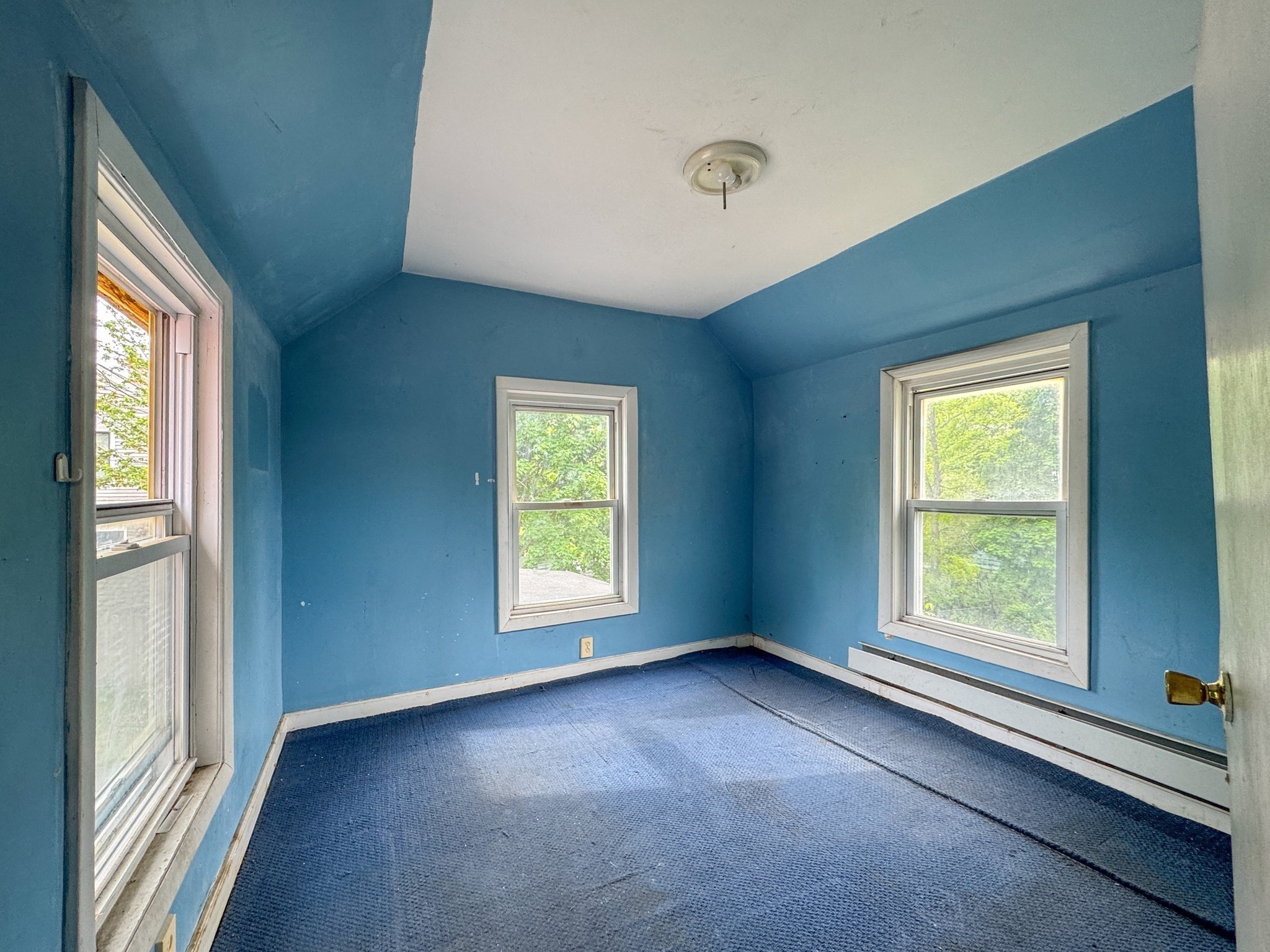 484 S Franklin St Property Photo 21