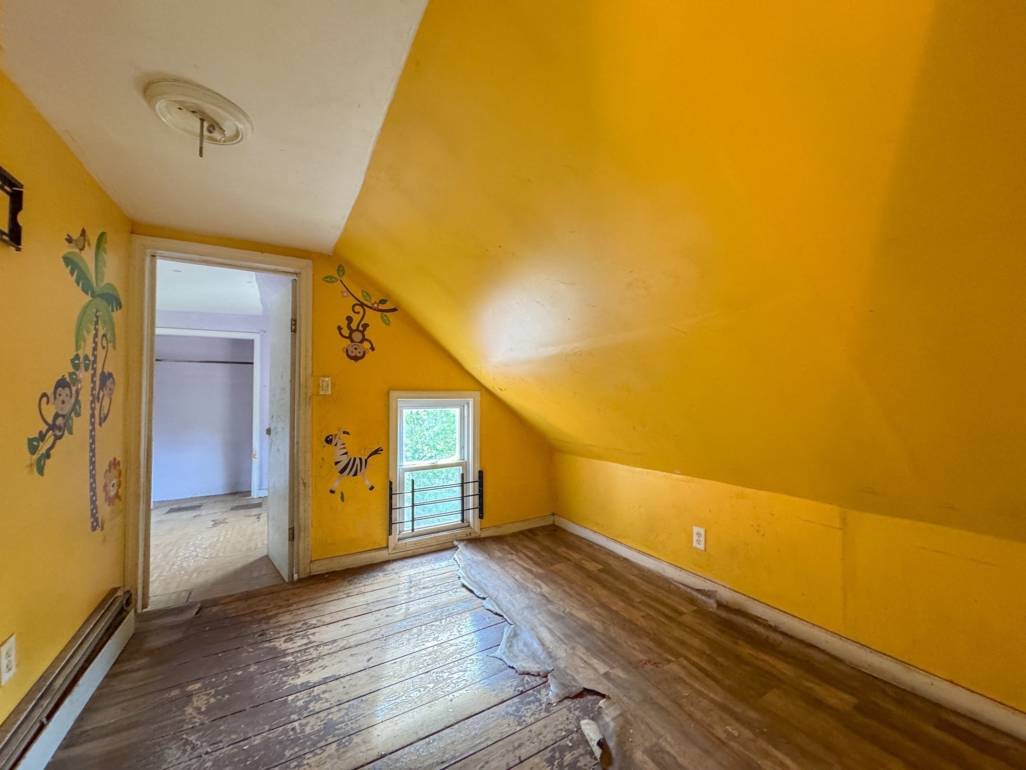 484 S Franklin St Property Photo 26