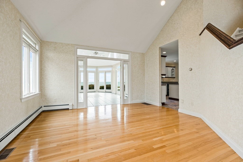 42 Oak Bluff Cir Property Photo 11