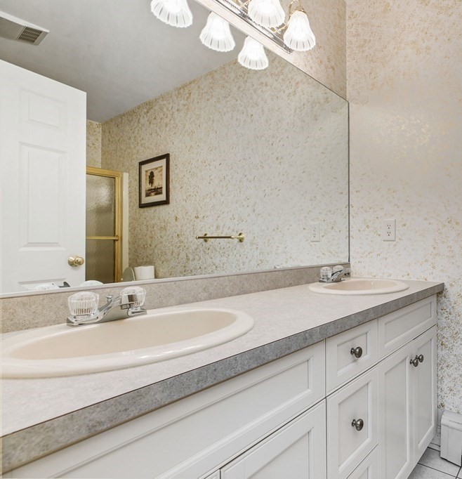 42 Oak Bluff Cir Property Photo 28