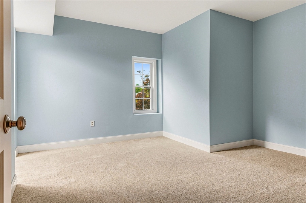 160 Salem Street # 201 Property Photo 25