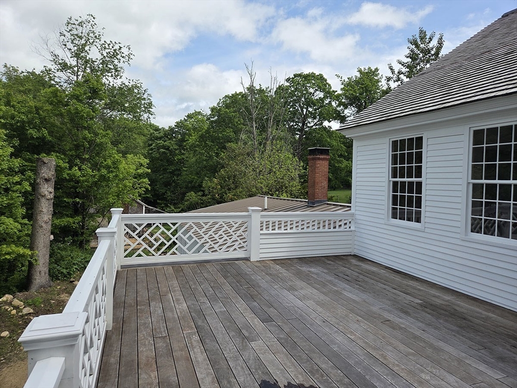 130 West Rd Property Photo 27