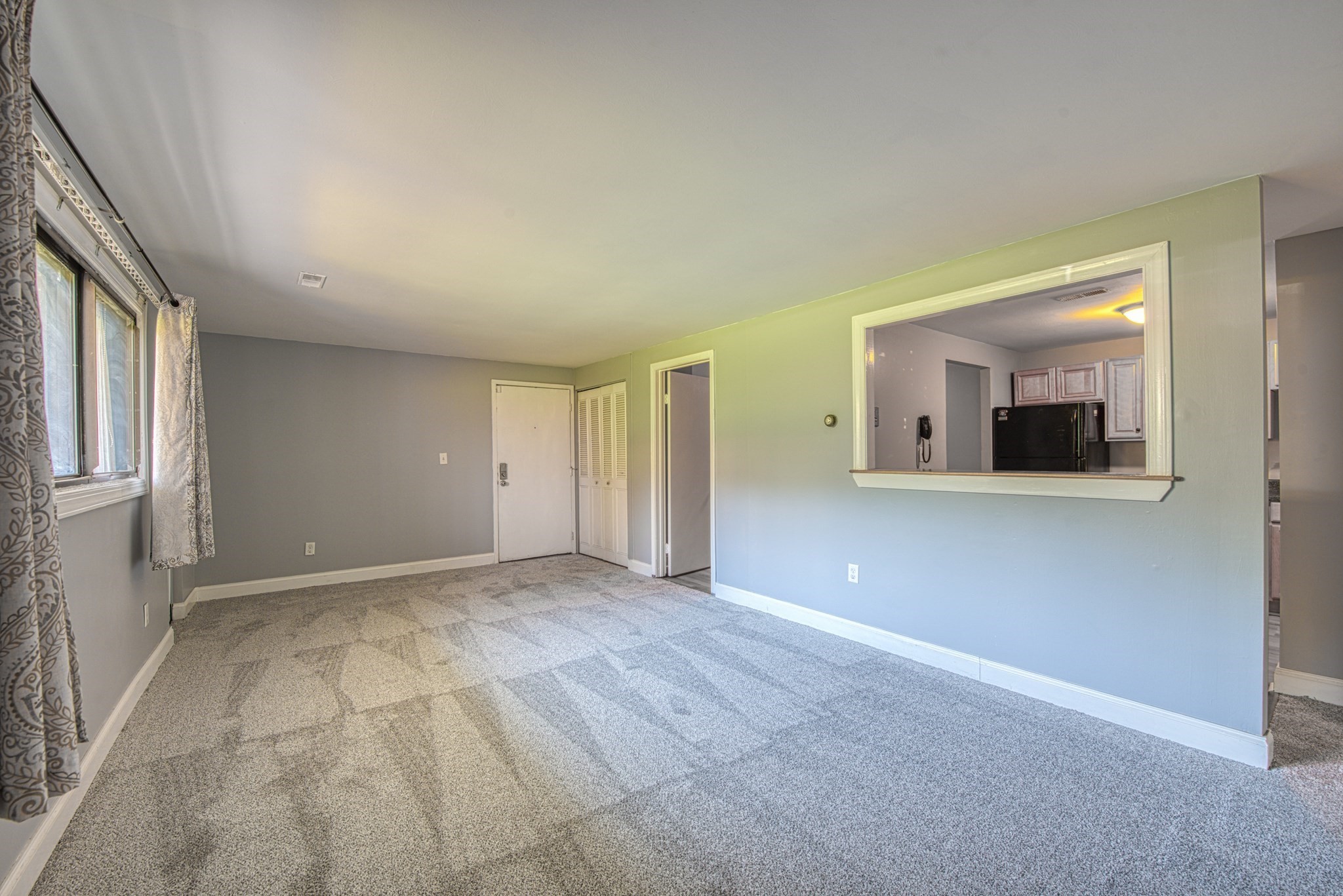 221 Oak St # 15 Property Photo 5