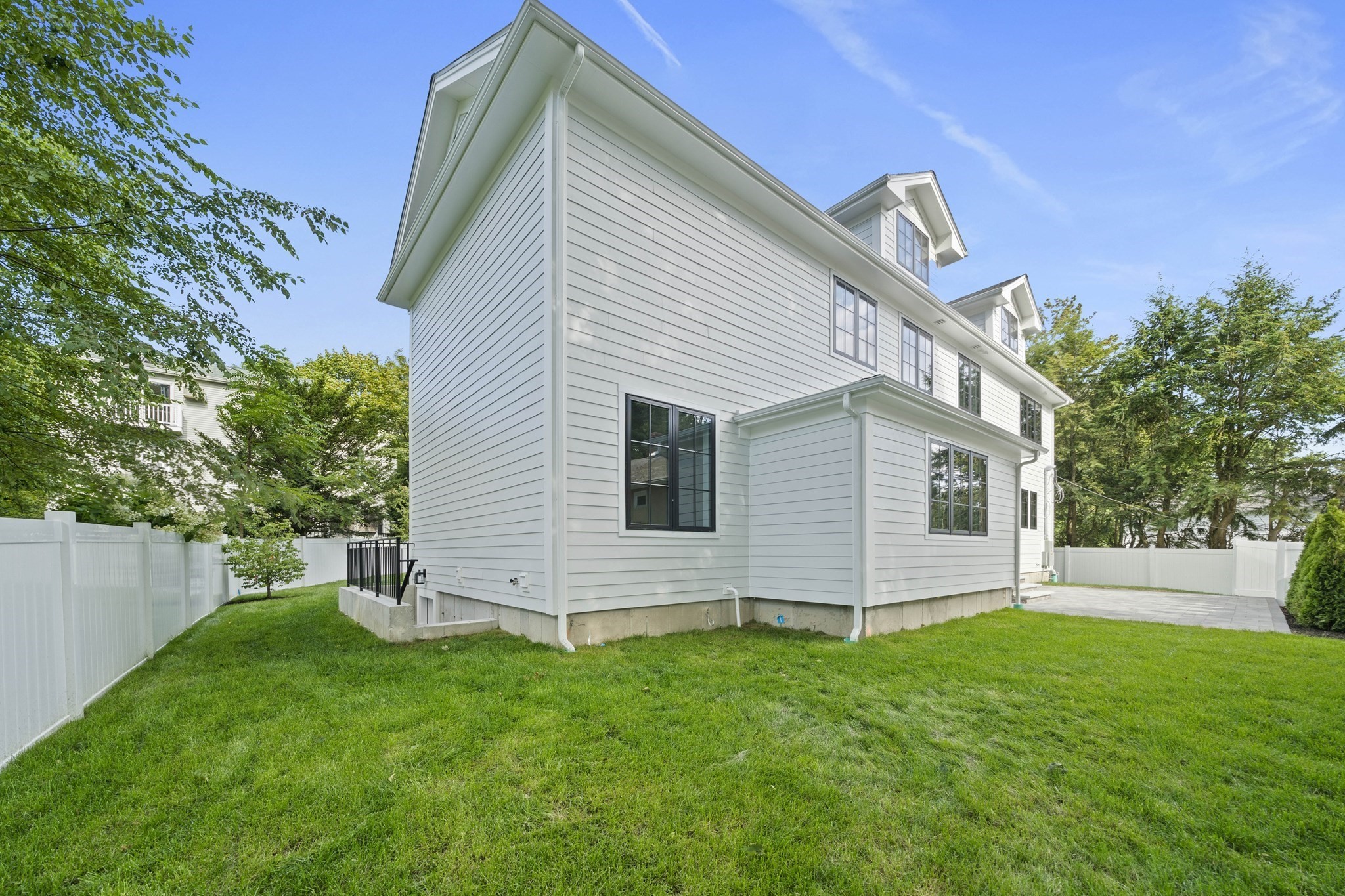 42 Bow Road Property Photo 33
